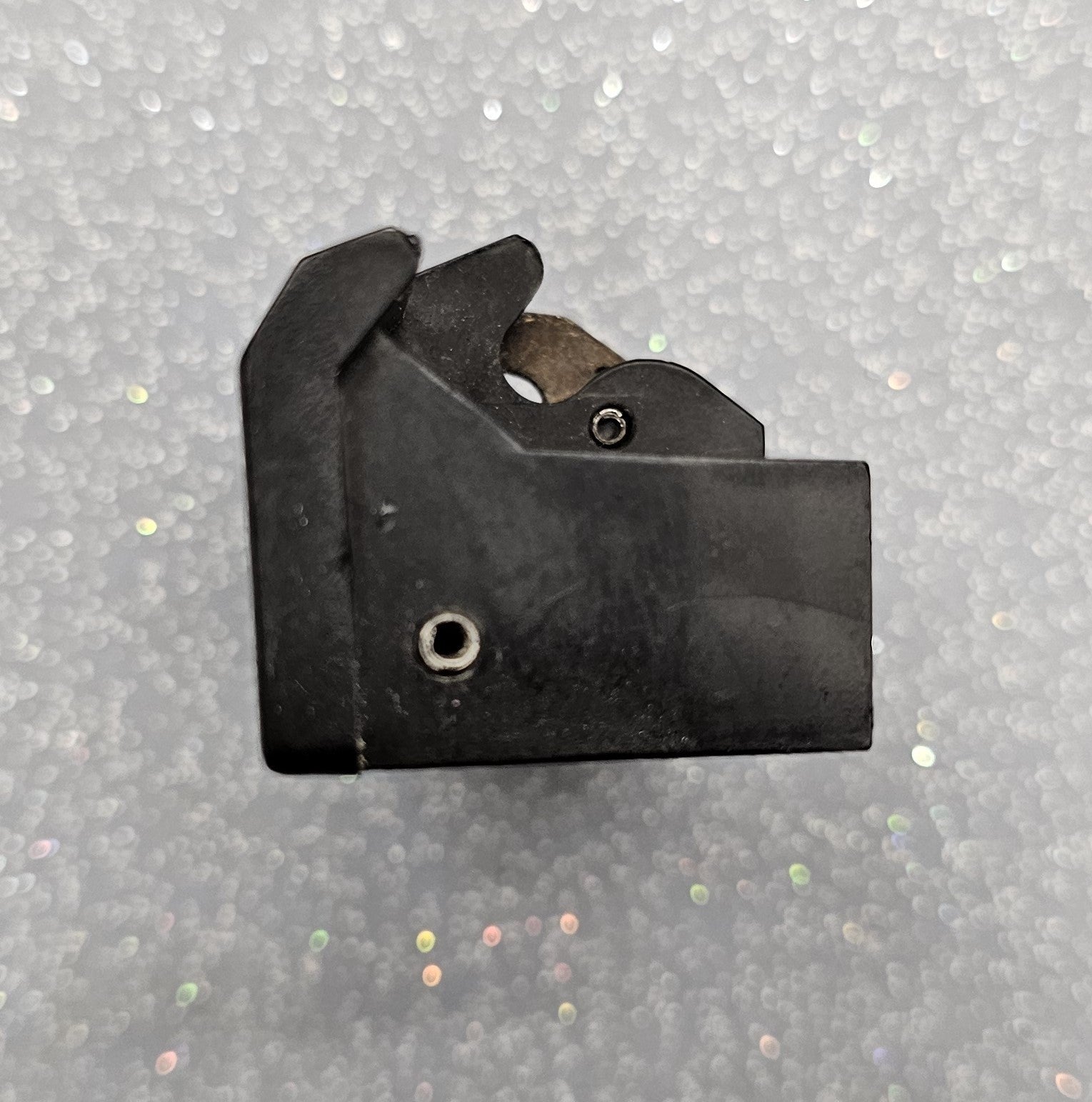 🔥88-94 Chevy GMC CK BLAZER Dash Glove Box Storage Instrument Panel Door Latch