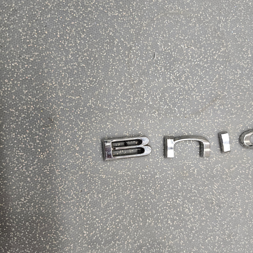 🔥05-09 Buick Allure Lacrosse 06-11 Lucerne Rear trunk Letter Nameplate Emblem