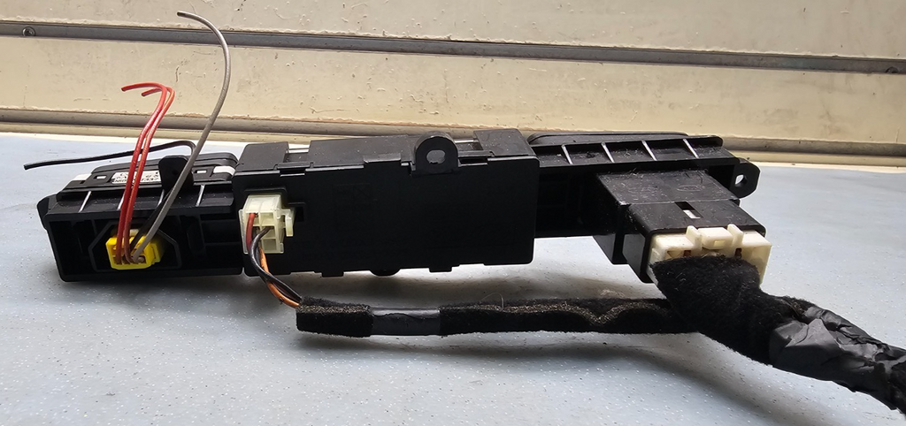 🔥06-10 Kia Sportage Hazard Switch Control Dash Digital Clock Display Time Black