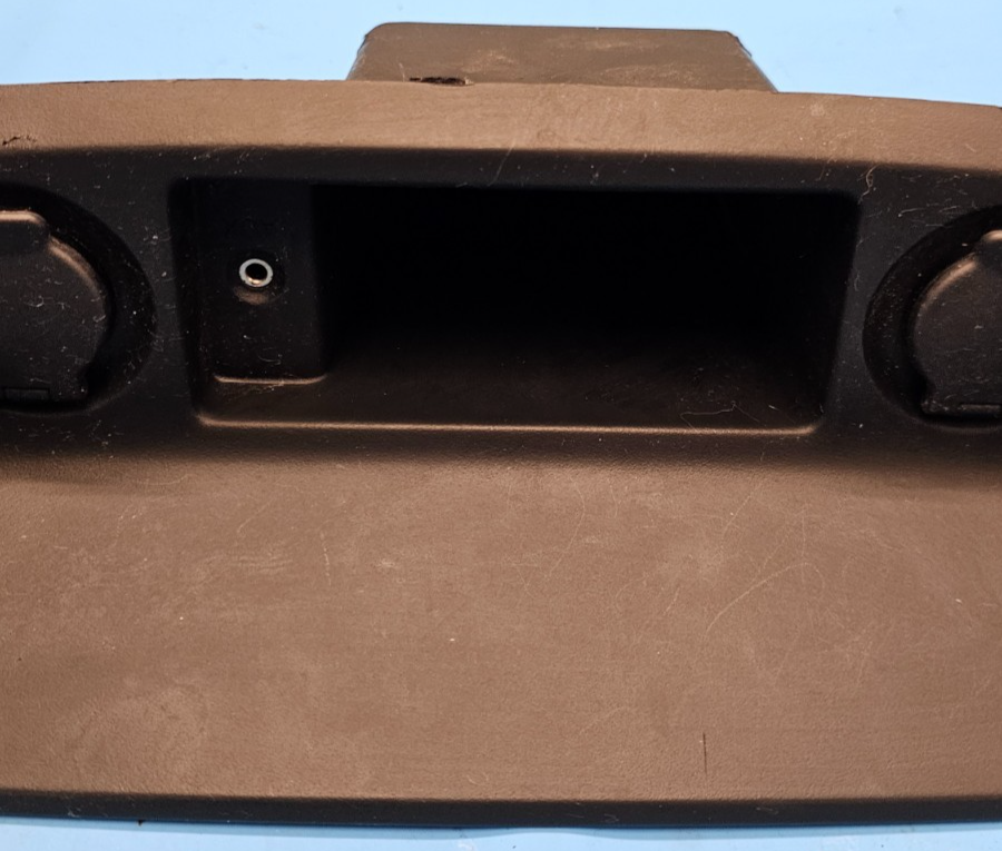 07-13 Armada Radio Bezel Cubby  Storage Trim Aux Lid Assembly Lower Charge BLACK