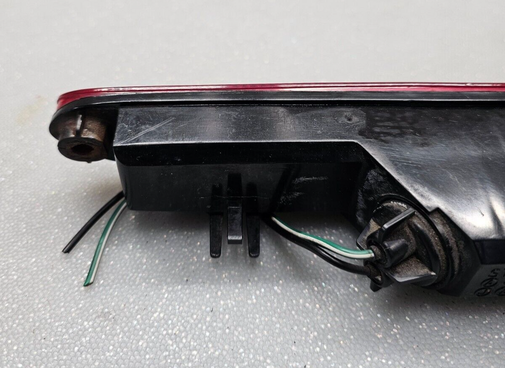🔥2005-2007 Honda Odyssey Spoiler Third Brake Light Tail Light Assembly OEM