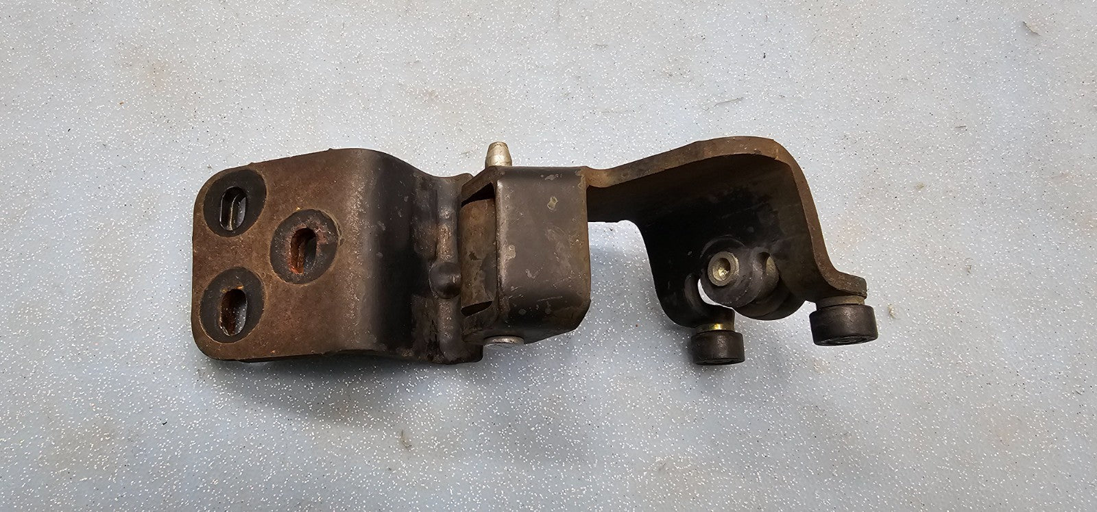 🔥1995-2005 Chevy Astro GMC Safari Middle Sliding Door Arm Roller Hinge