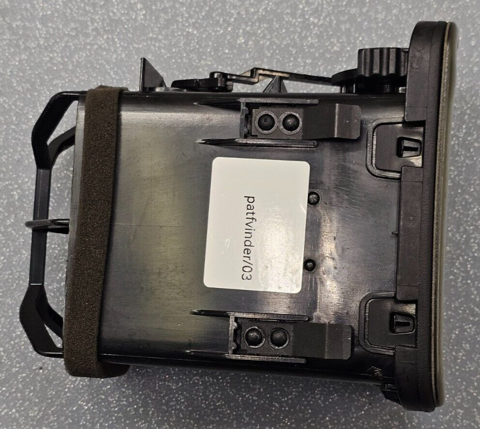 01-04 Pathfinder Infiniti QX4 Passenger Dash Air Vent Conditioning Silver/Black