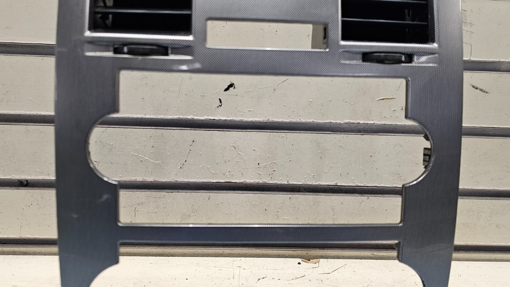 🔥05-07 CHRYSLER 300 CENTER DASH RADIO BEZEL CENTER TRIM PANEL SILVER OEM B16