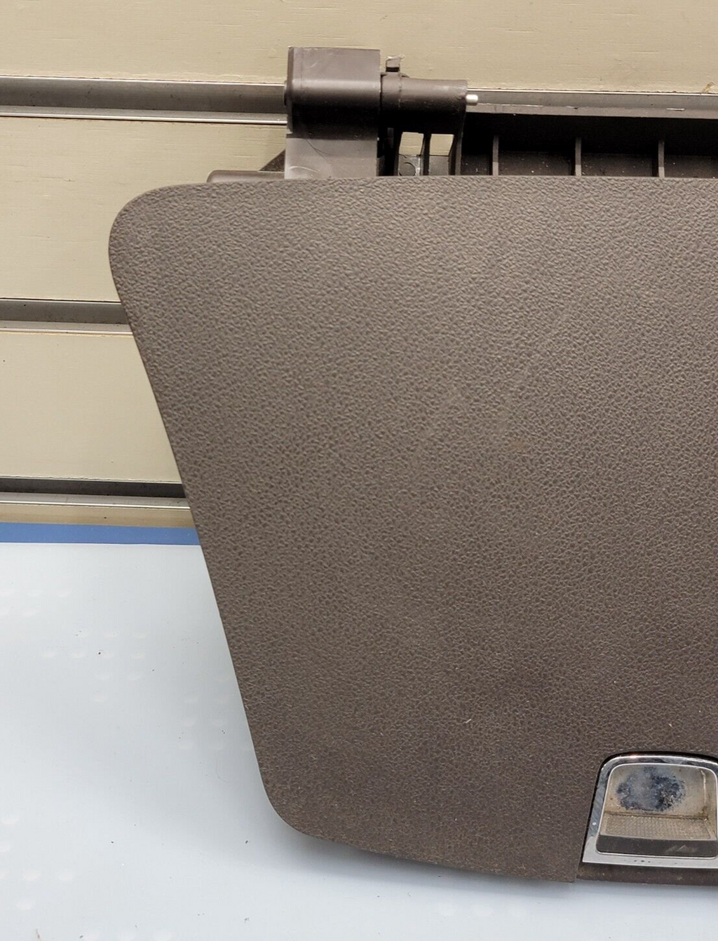 🔥08-12 Chevrolet Malibu  DASH CENTER CUBBY COMPARTMENT Storage Bin DARK GRAY