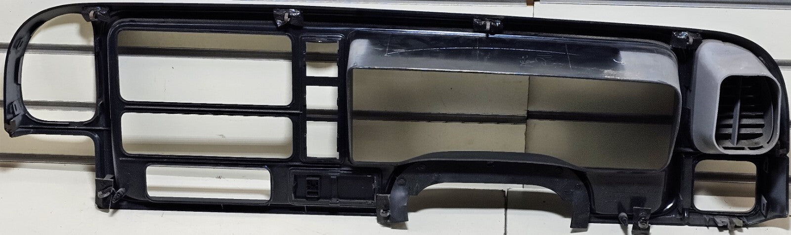 95-99 CHEVY GMC TRUCK SILVERADO CK Cluster Gauge Speedo Dash Bezel LIGHT GRAY C3