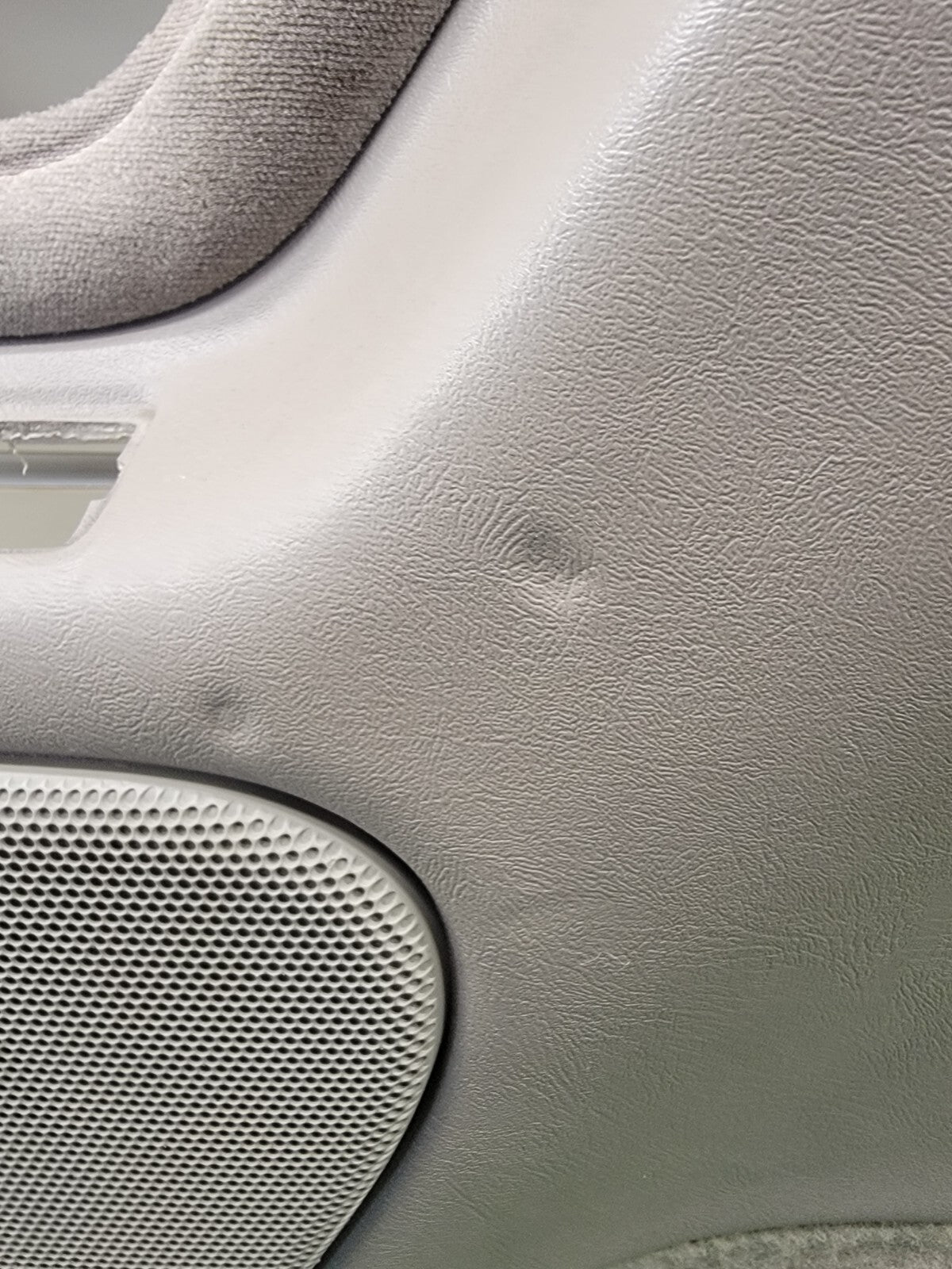 🔥1995-1999 Chevrolet GMC Silverado escalade DOOR PANEL Rear RIGHT Auto TAN D2