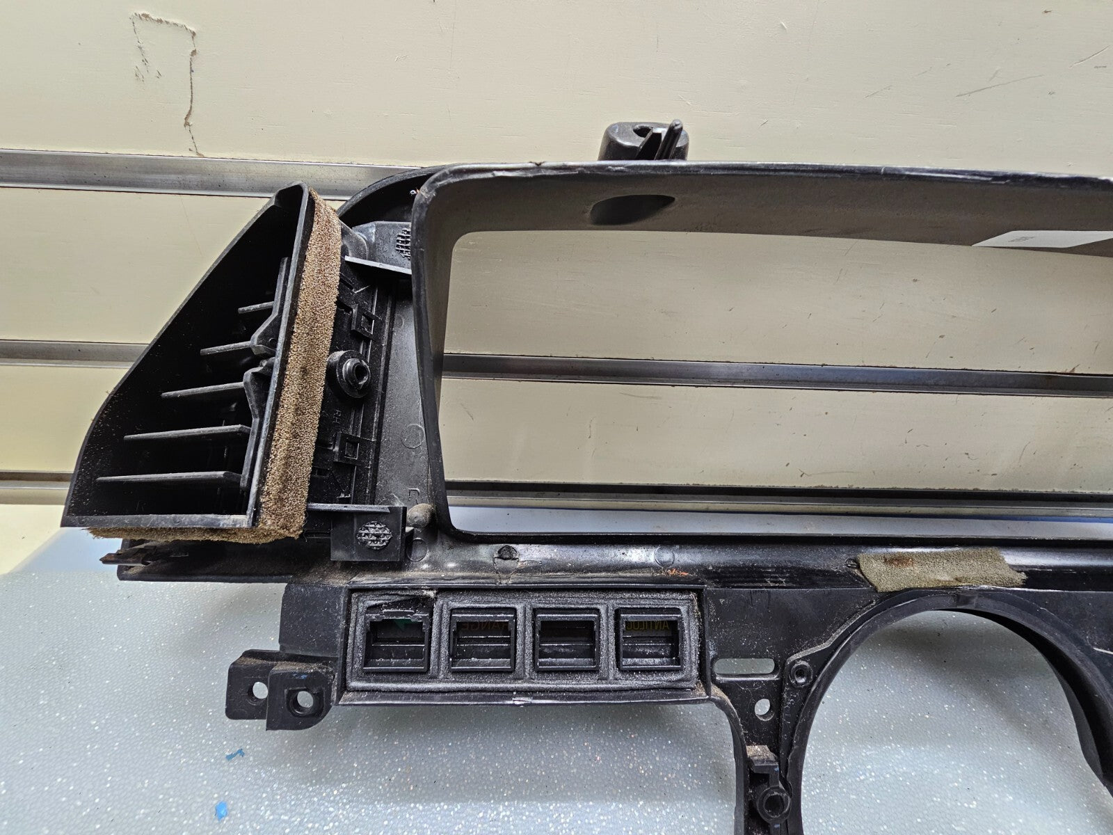 1987-1991 Ford F-150 F250 BRONCO Dash CLUSTER Bezel Speedo Gauge Trim Black C11
