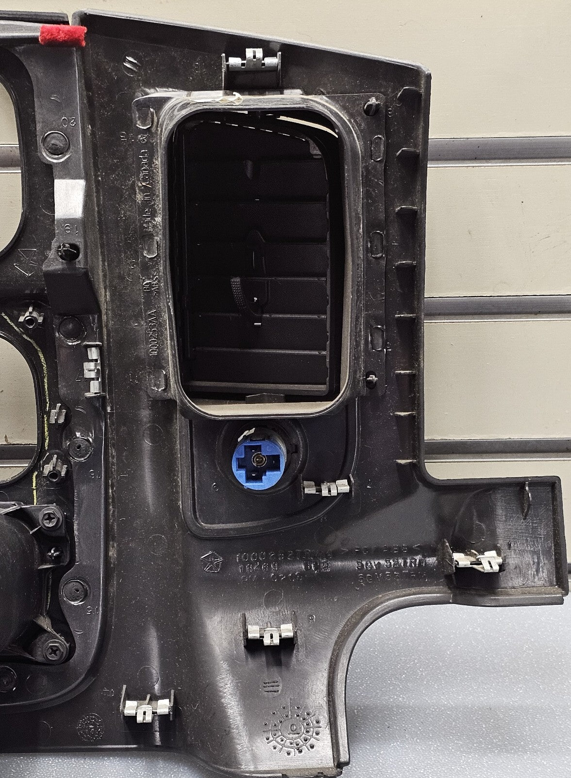 🔥02-05 Dodge RAM Dash RADIO Audio Stereo Bezel Climate Trim Panel Black B10