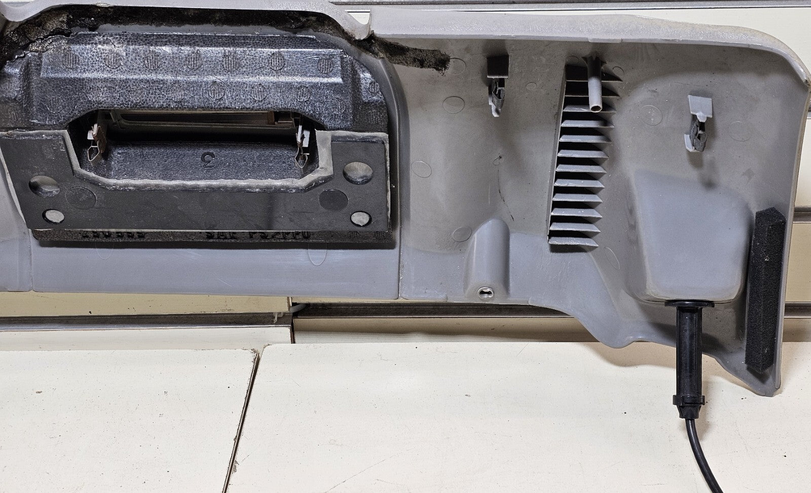 🔥95-99 CHEVY GMC TRUCK CK INSTRUMENT PANEL DASH KNEE BOLSTER PANEL GRAY OEM