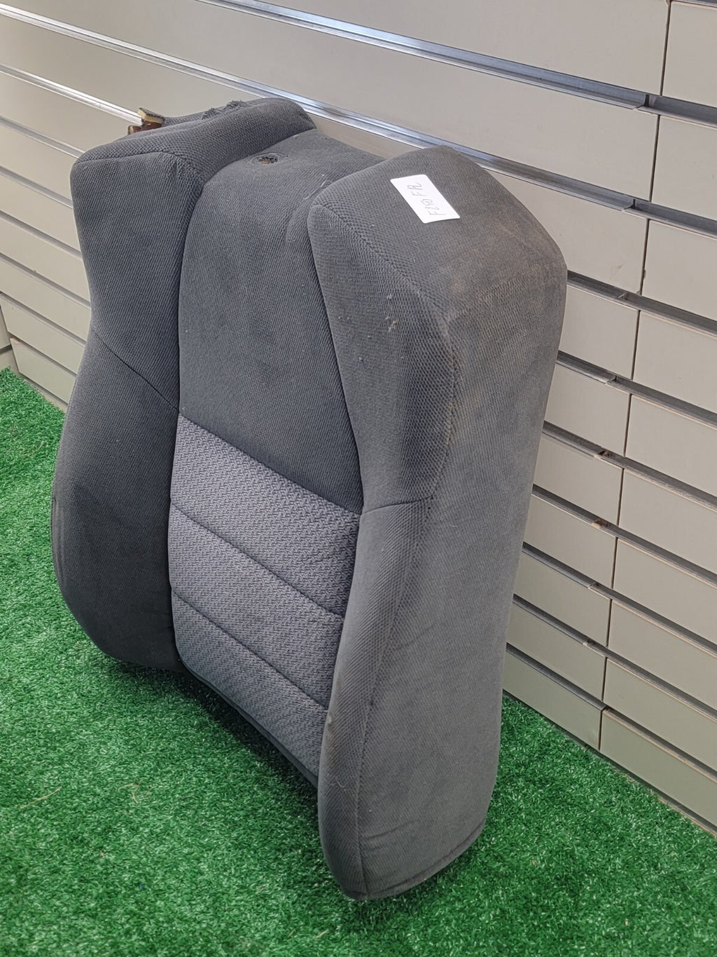 03-05 Ford F250 Super Duty Extended upper seat cushion front right cloth grey