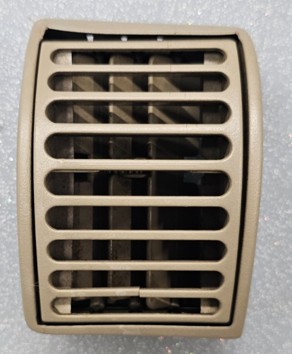 🔥95-99 SILVERADO SUBURBAN TAHOE TRUCK DASH RIGHT PASSENGER AIR VENT HEATER TAN