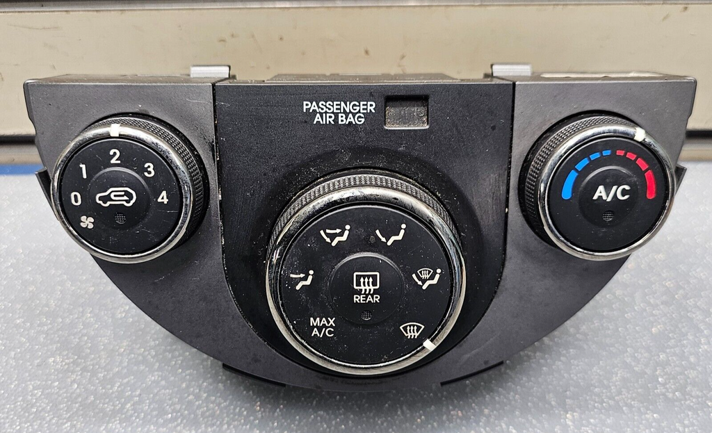10-11 Kia Soul Front Dash AC Heater Temperature Climate Control Air Conditioner