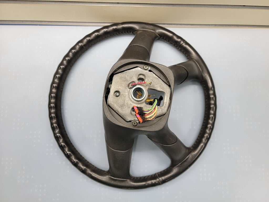 🔥03-06 SILVERADO SIERRA YUKON TAHOE SUBURBAN STEERING WHEEL LEATHER BLACK