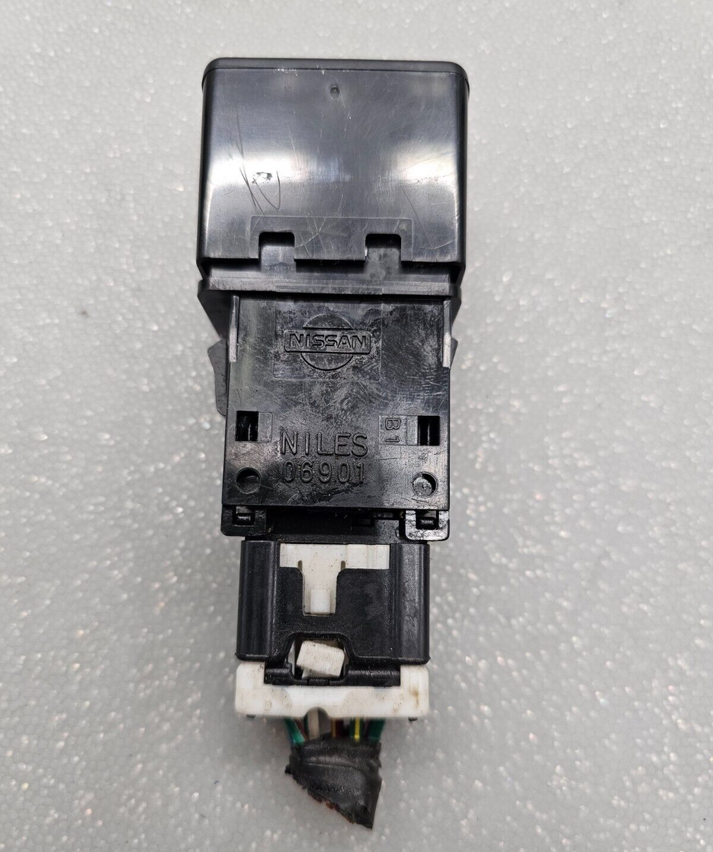 🔥02-04 Nissan Xterra Frontier hazard emergency light switch Niles