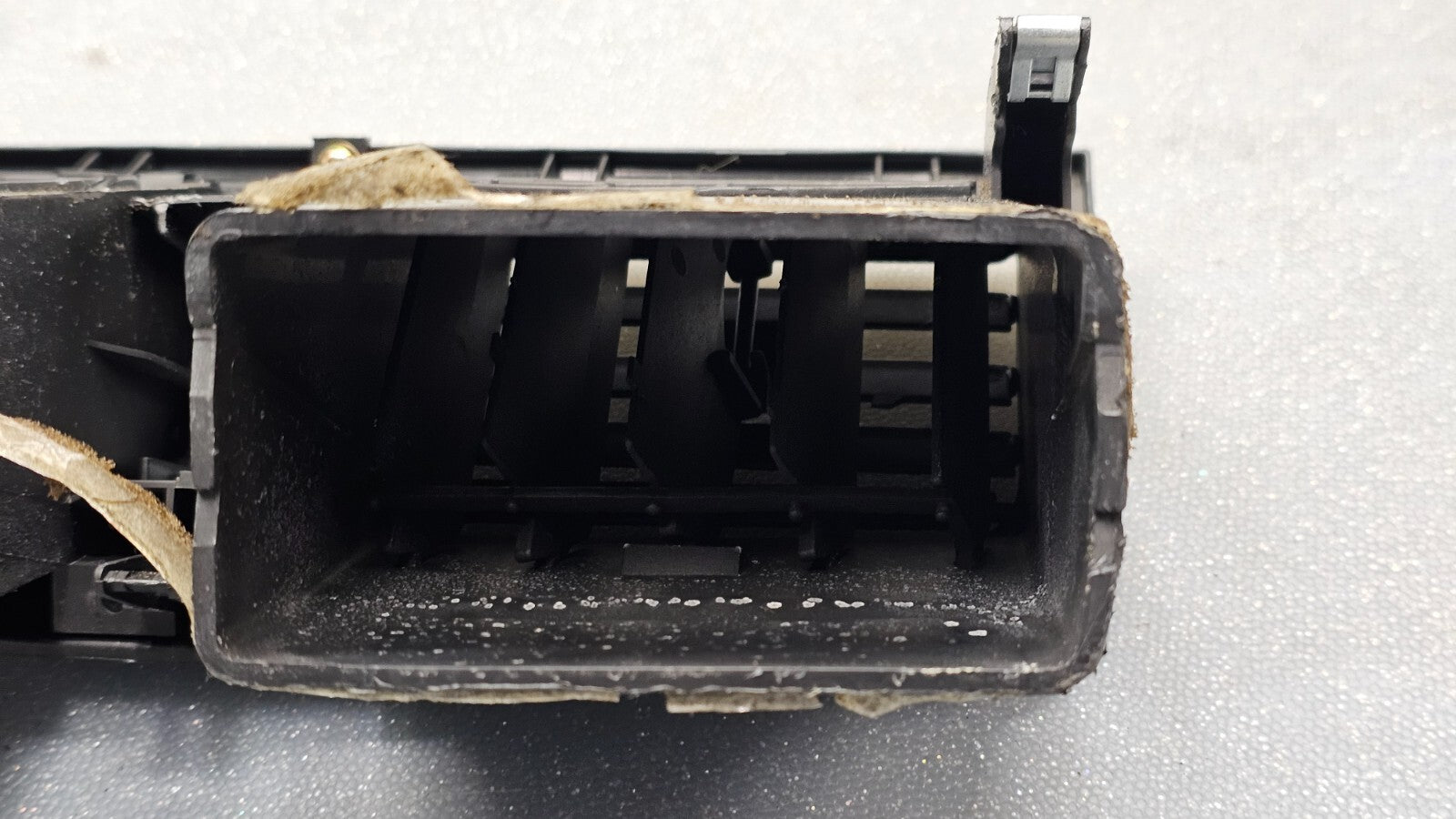 🔥00-04 Toyota Avalon Center Dash Air Vent Heater Conditioning Black