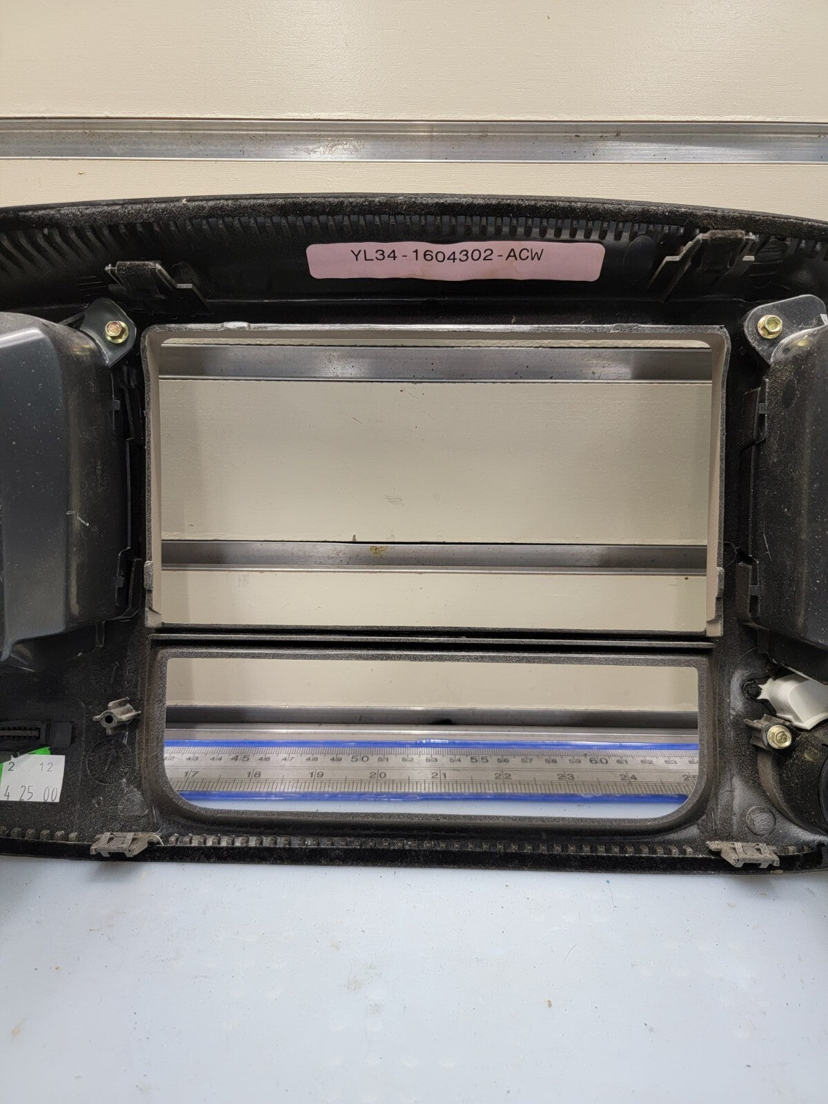 🔥97-03 Ford F150 Center Dash Radio Climate Trim BEZEL Panel AIRBG Line TAN