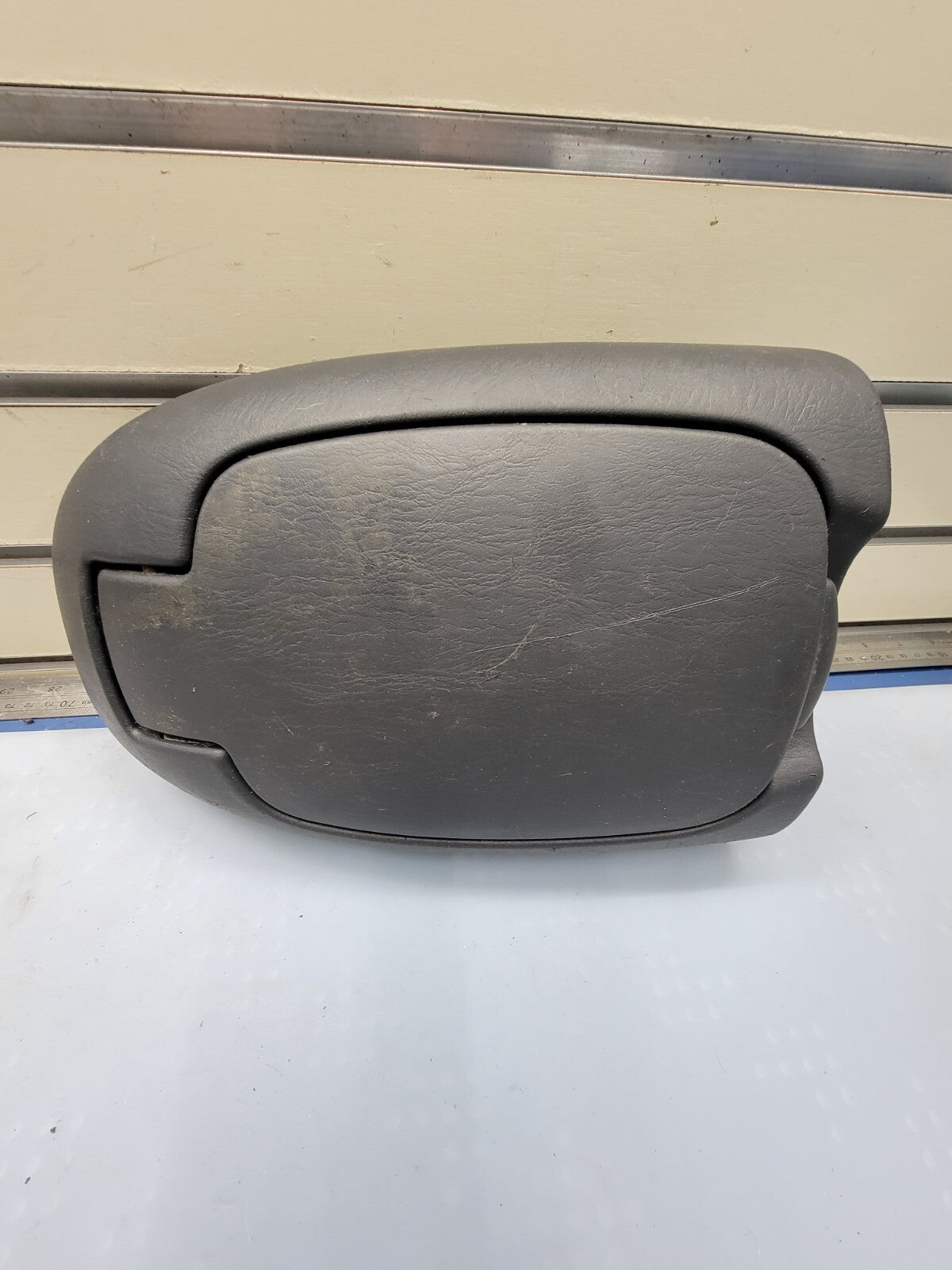 🔥01-07 TOYOTA SEQUOIA 02-06 TUNDRA ARMREST Center Console Storage Lid GRAY