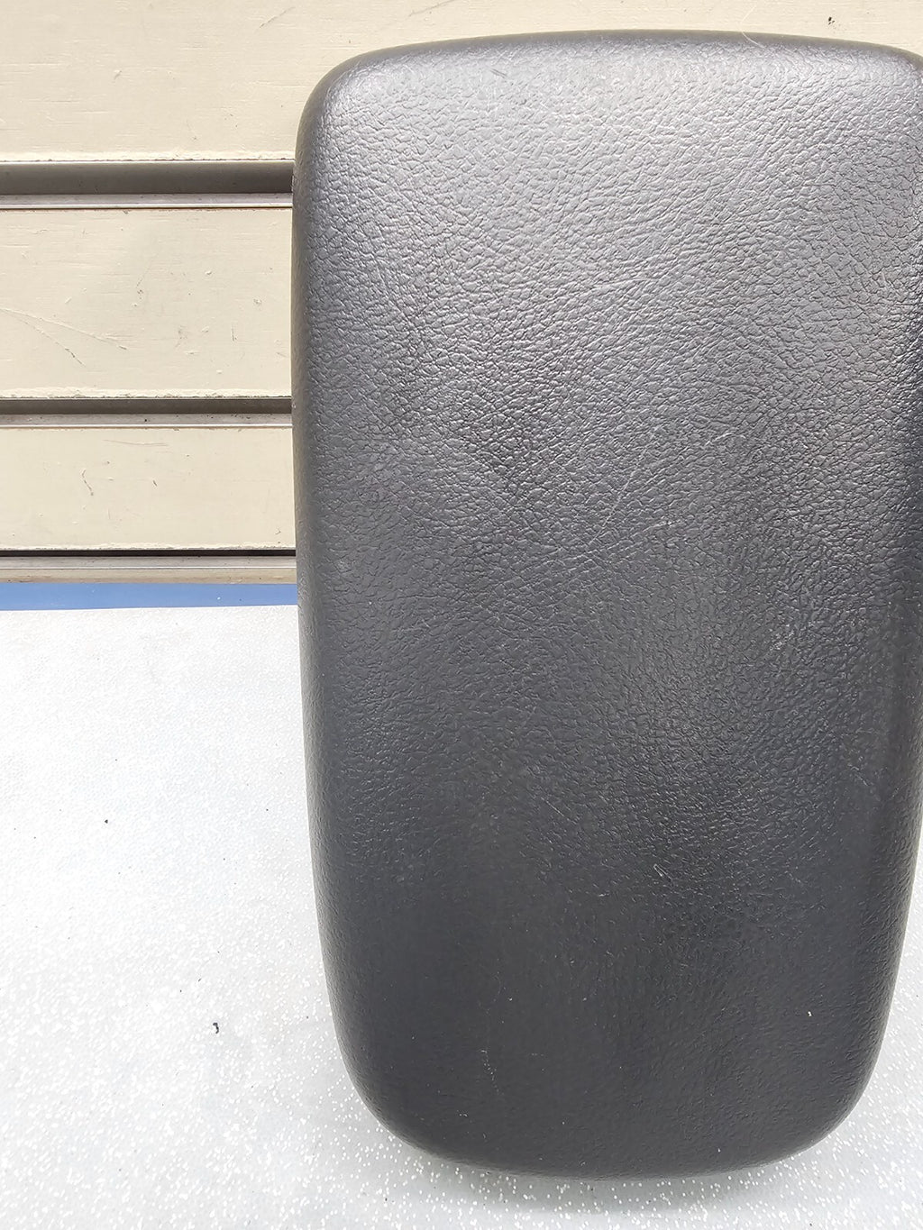 🔥09-13 TOYOTA COROLLA CENTER CONSOLE ARM REST LID TOP PAD COVER ASSEMBLY BLACK