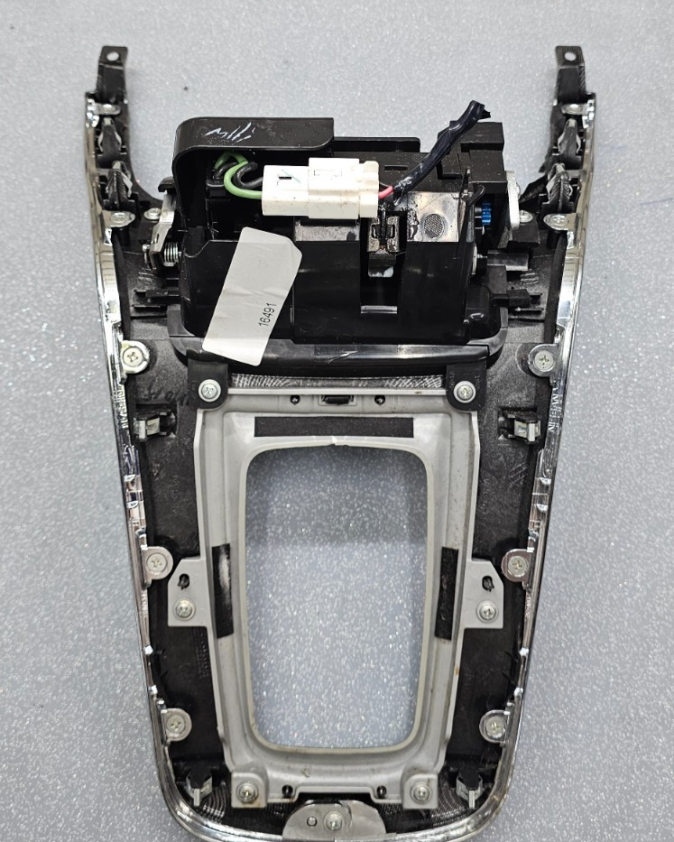 🔥16-19 Nissan Sentra Center Console Shifter Trim Bezel Ashtray OEM Silver