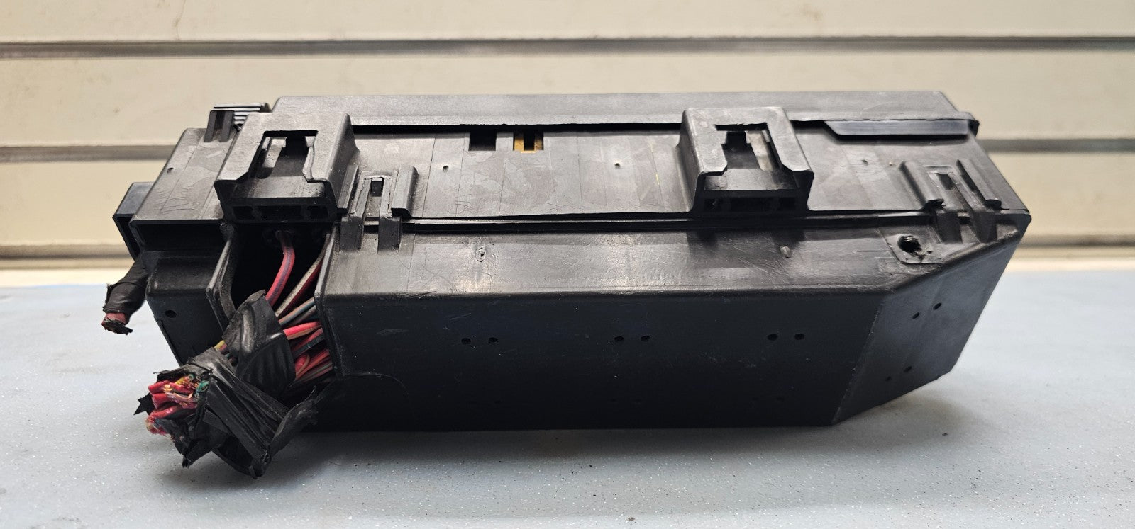 🔥2007 Commander Grand Cherokee 4.7L Engine HOOD FUSE Relay BOX Release Cover