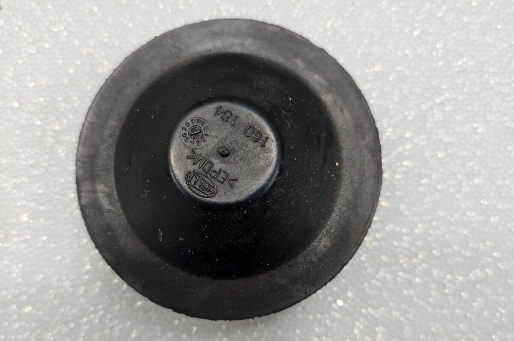 2010-2012 FORD FUSION HEADLIGHT BULB SOCKET SMALL RUBBER DUST BOOT CAP COVER OEM