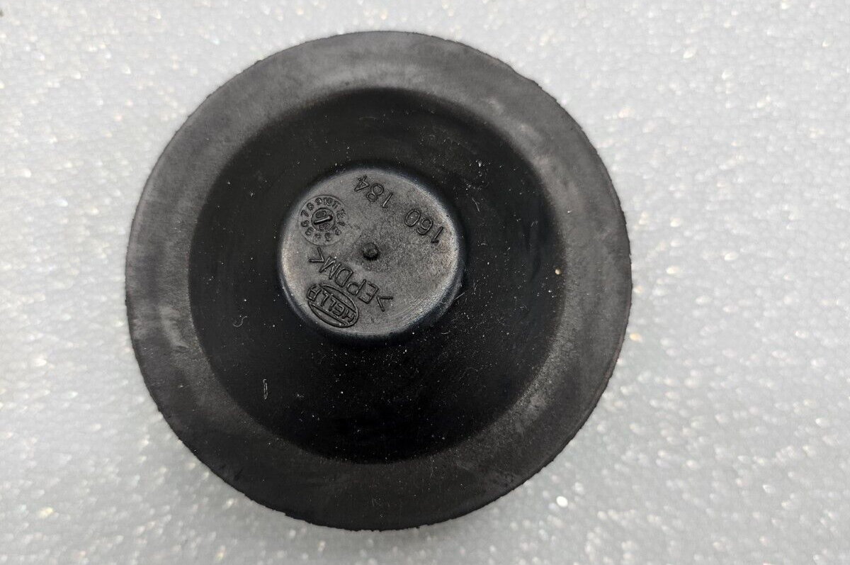2010-2012 FORD FUSION HEADLIGHT BULB SOCKET SMALL RUBBER DUST BOOT CAP COVER OEM