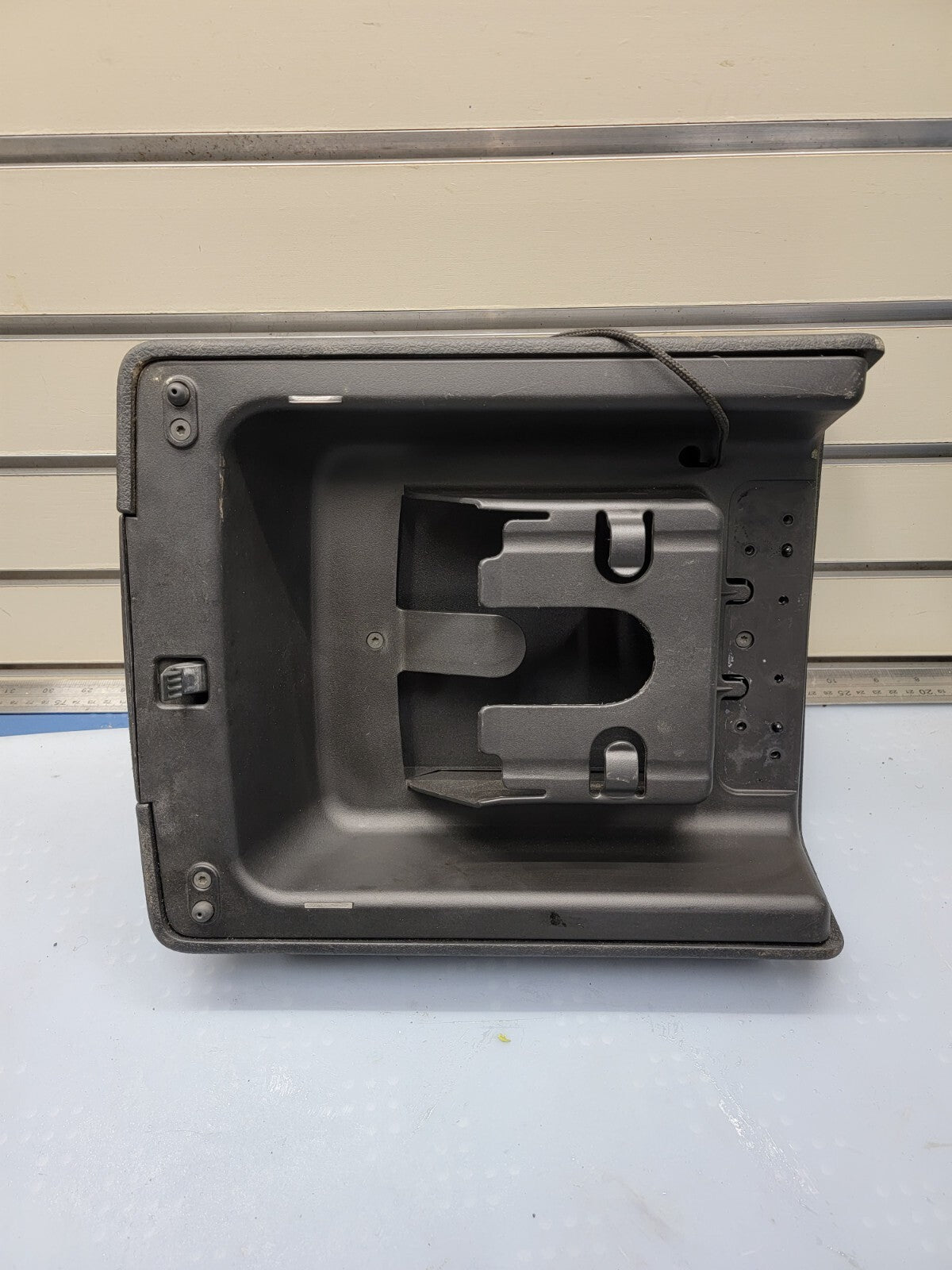 🔥07-14 FORD EXPEDITION CENTER CONSOLE COLUMN SHIFT ARM REST LID  BLACK