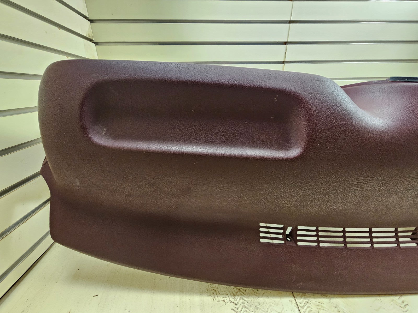 🔥95-99 CHEVY GMC SILVERADO C/K Dashboard DASH CORE Frame Mount RED DB2