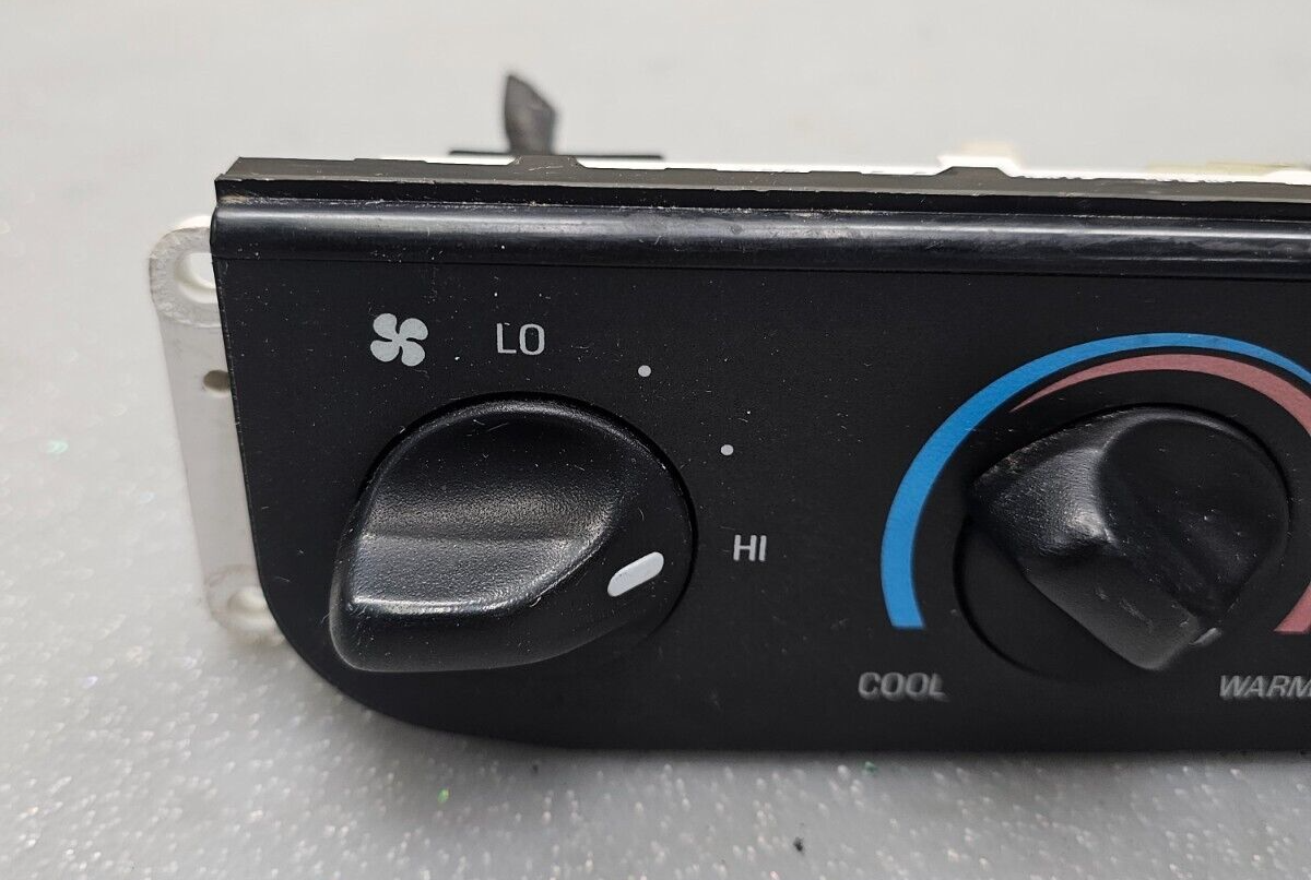 97-03 Ford F150 F250 Expedition Heater A/C Climate Control Panel Dash Unit Temp