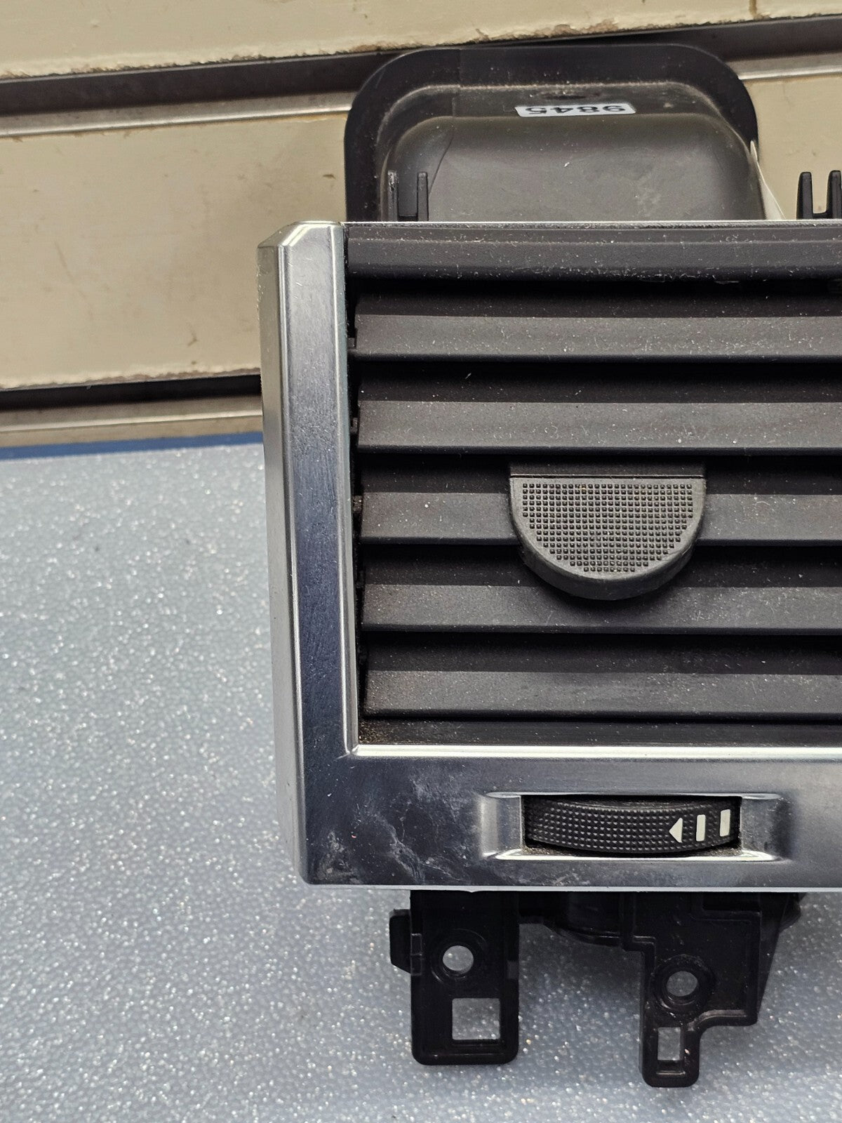 06-09 Range Rover Sport Dash Left Driver AC Air Vent Heater Conditioning SILVER
