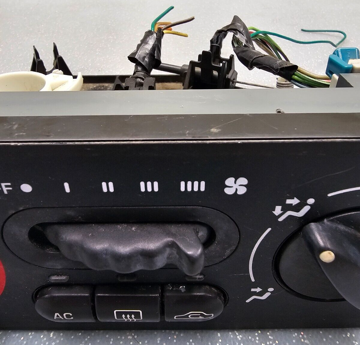 🔥00-02 Saturn S-Series Dash A/C Heater Climate Temperature Control Conditioner