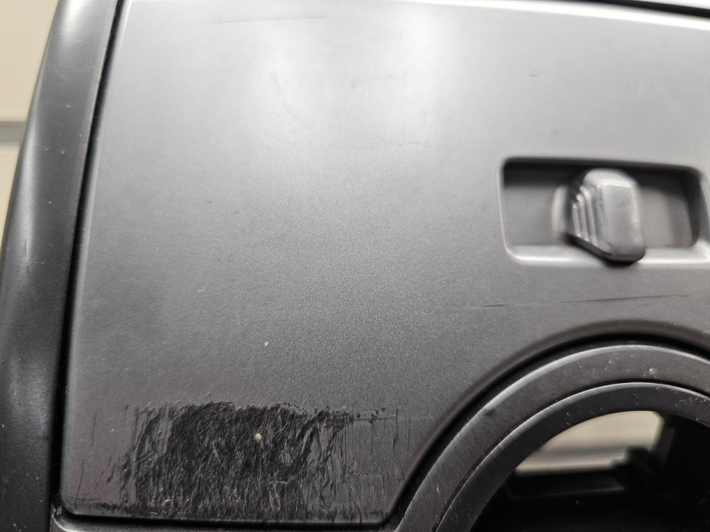 10-11 KIA SOUL PLUS CENTER DASH FM RADIO STEREO DISPLAY TRIM PANEL BEZEL DK GRAY