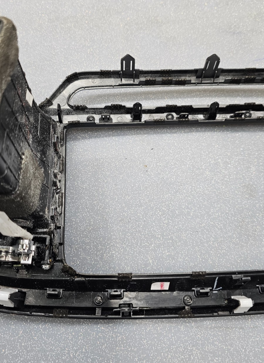 🔥16-18 KIA SORENTO RADIO CENTER DASH SURROUND BEZEL TRIM VENTS Assembly Silver