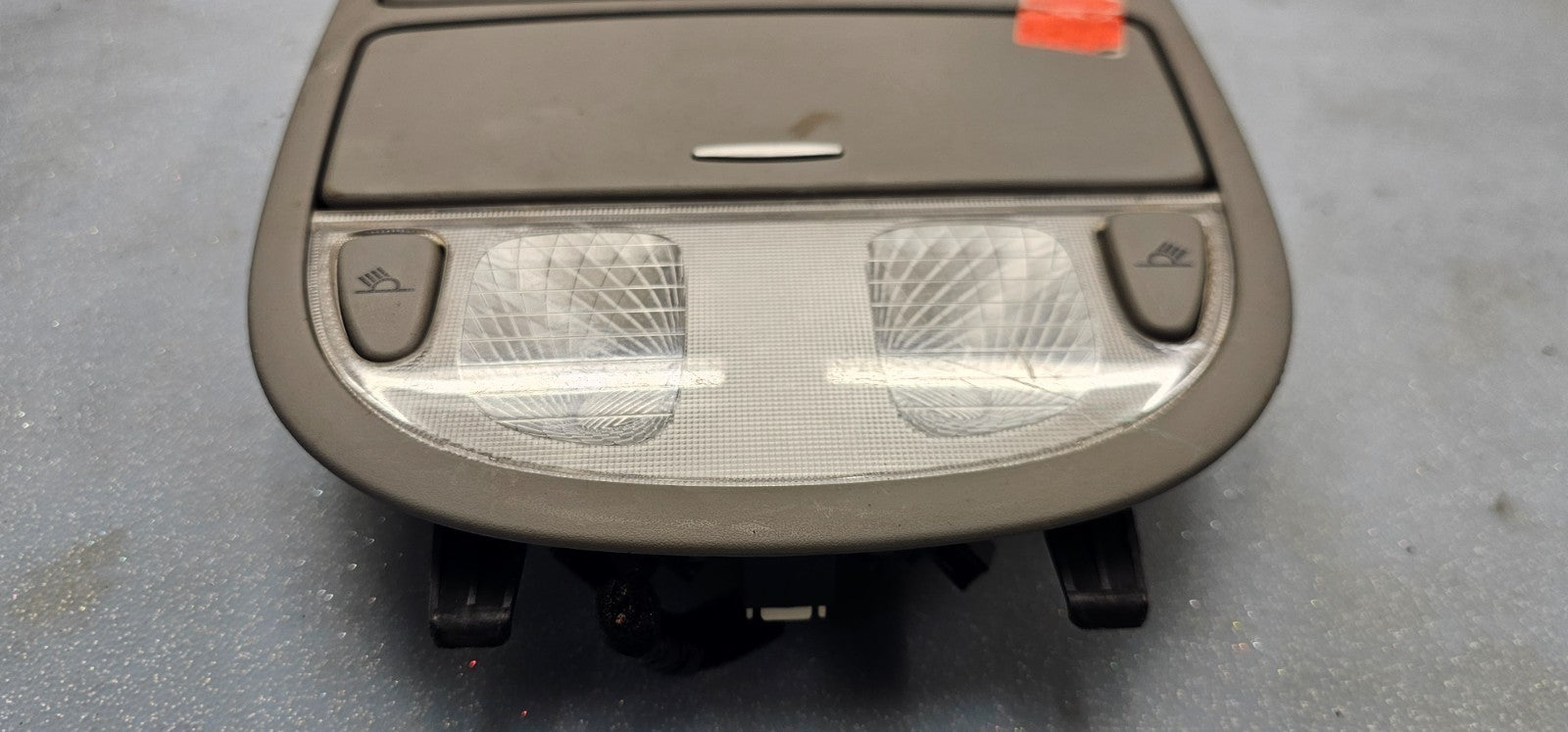 🔥07-12 HYUNDAI SANTA FE FRONT OVERHEAD CONSOLE DOME MAP LIGHT LAMP SUNROOF GRAY