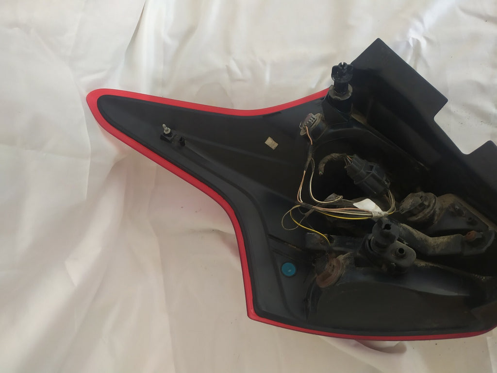 2012-2014 FORD FOCUS HATCHBACK TAILLIGHT RR PASSENGER RIGHT HALOGEN 12 13 14 OEM