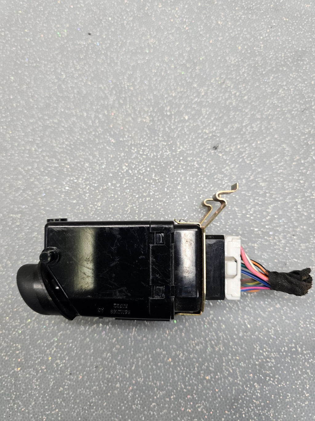 🔥2002 - 2007 Jeep Liberty Hazard Warning Switch Mopar 56010158  JL