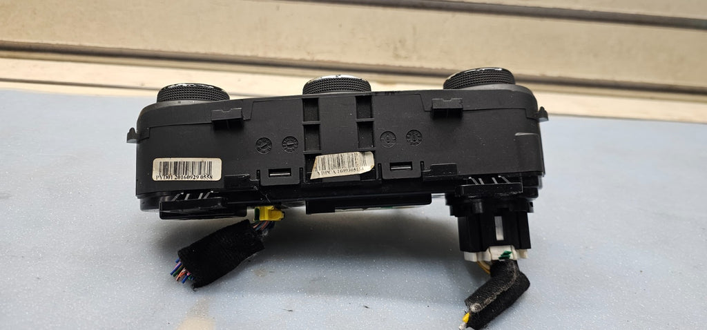 🔥17-18 Kia Forte Climate Control Panel Temperature A/C AC HVAC Heater Black OEM