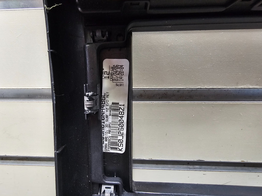 🔥03-06 Element Front Center Dash FM Radio Bezel Trim Panel Climate Silver/Black