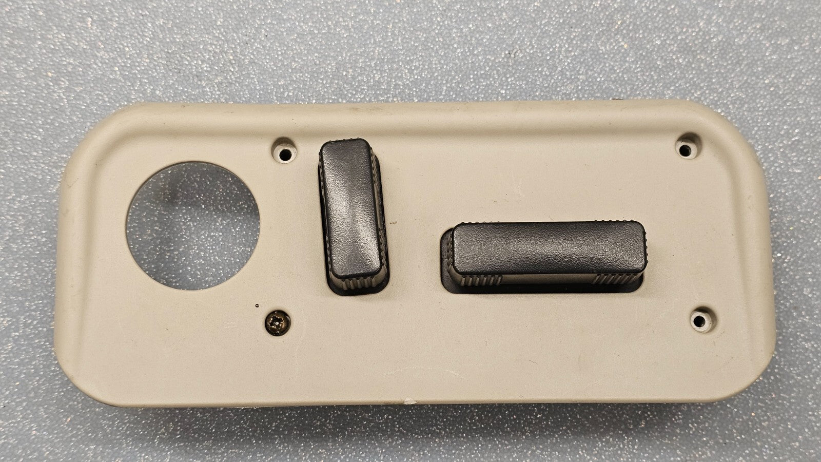 🔥99-02 SILVERADO SIERRA 8 WAY FRONT RIGHT PASSENGER SEAT SWITCH ASSEMBLY TAN