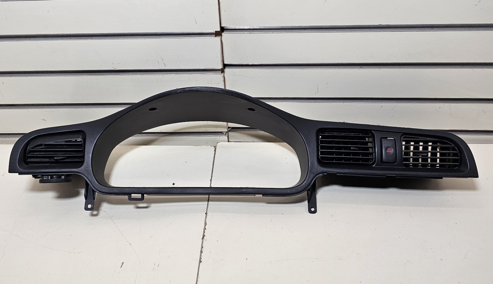 🔥00-04 Subaru Legacy Outback Speedometer Instrument Cluster Dash Bezel Black