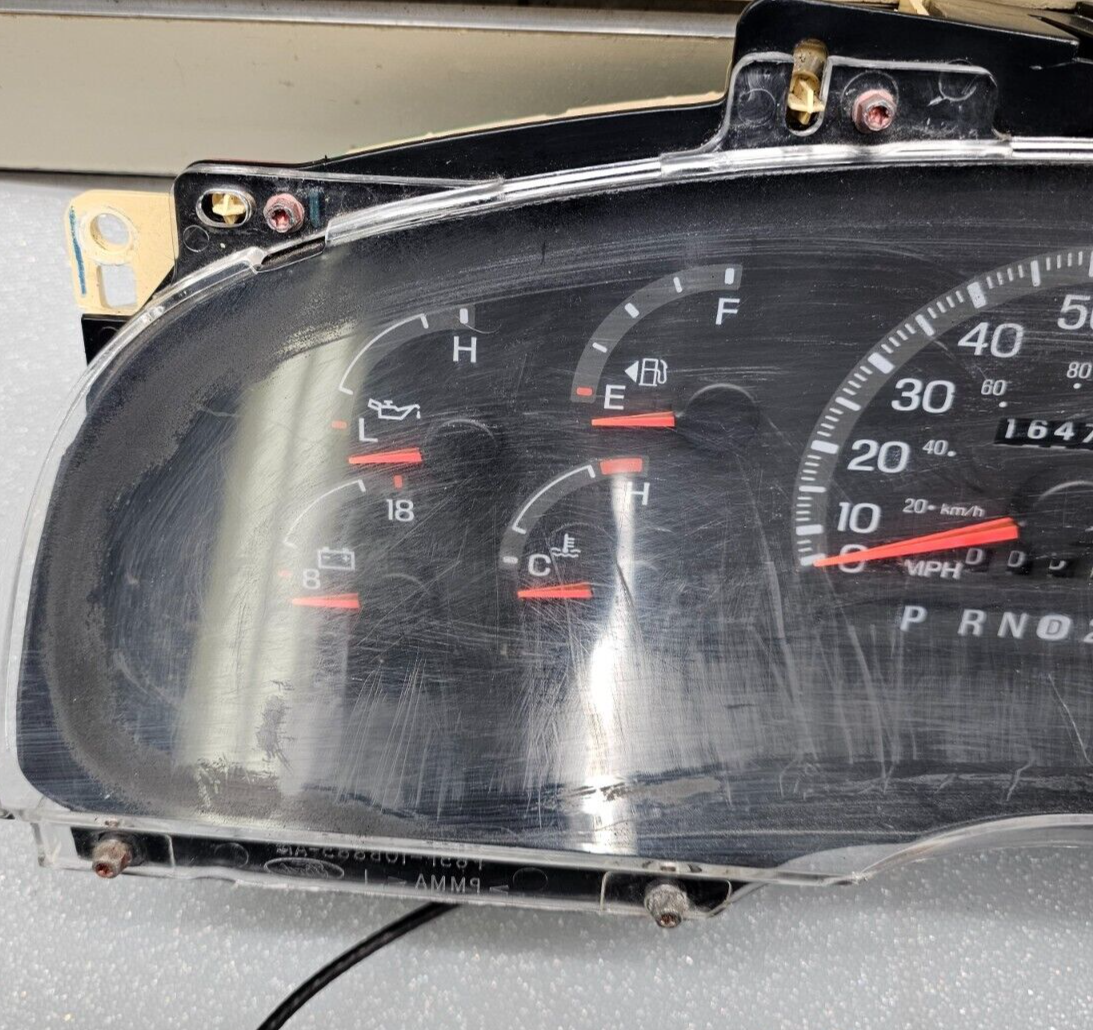 97-98 Ford F150 F250 Pickup Expedition Gas Instrument Cluster Speedometer Tach