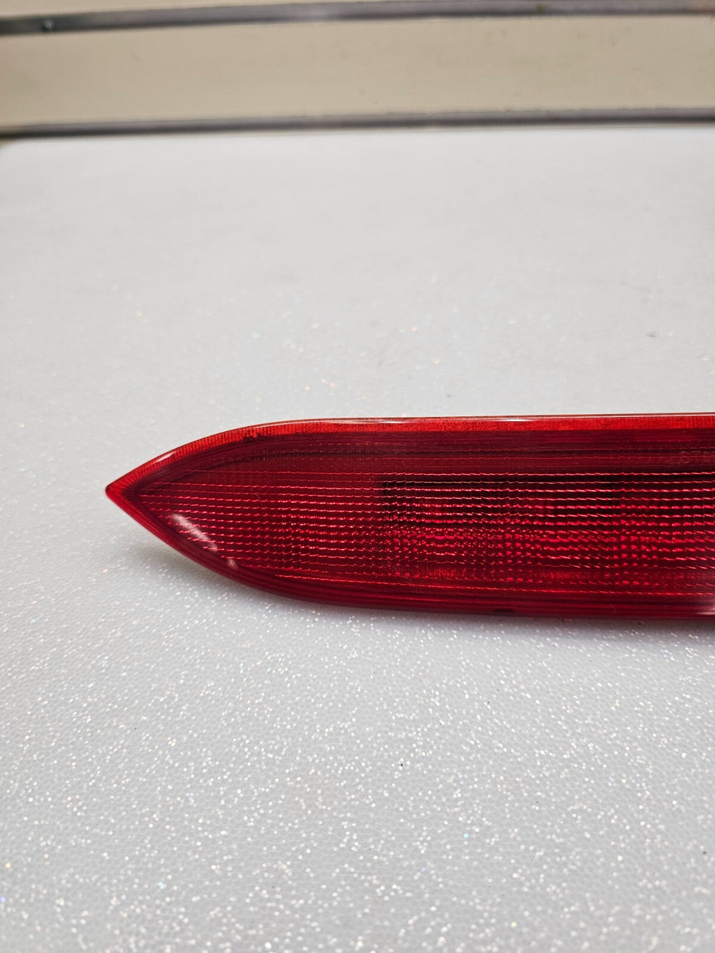 08-15 Nissan Rogue High Mounted Stop Third Brake Light Tail Light Lamp Assembly