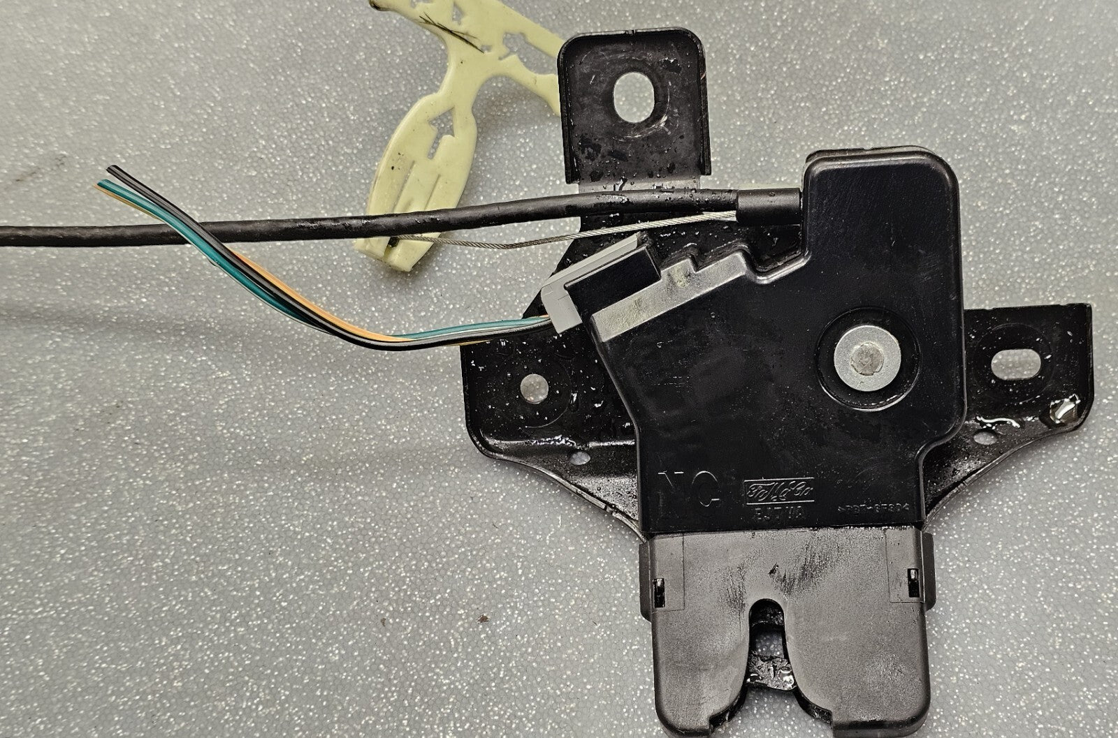 2006-2009 FORD FUSION MILAN MKZ TRUNK LID LATCH RELEASE LOCK ACTUATOR ASSEMBLY