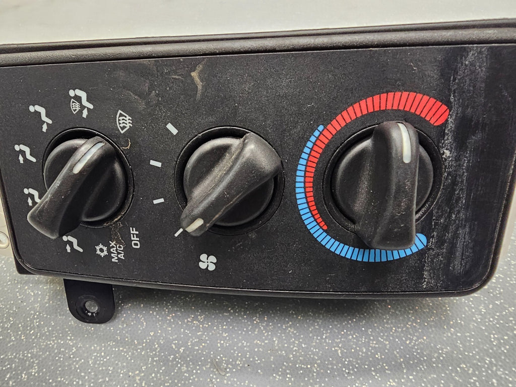 98-01 Dodge RAM Dash AC Heater CLIMATE Temperature Control Conditioner Assembly