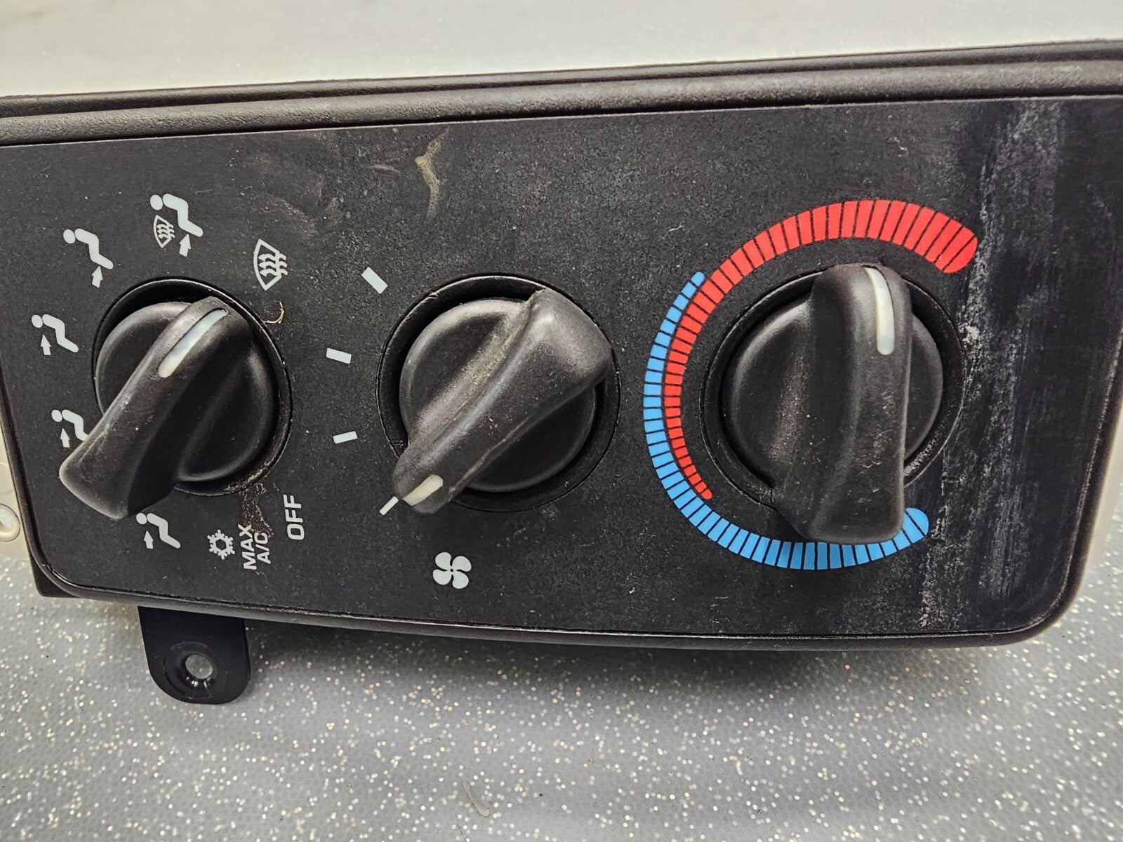 98-01 Dodge RAM Dash AC Heater CLIMATE Temperature Control Conditioner Assembly
