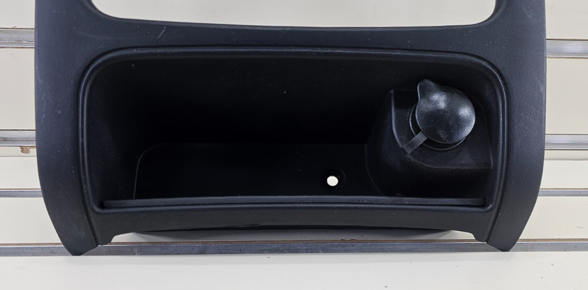 🔥02-07 Liberty KJ Dash FM Radio Climate Display Stereo Bezel Trim Panel Black