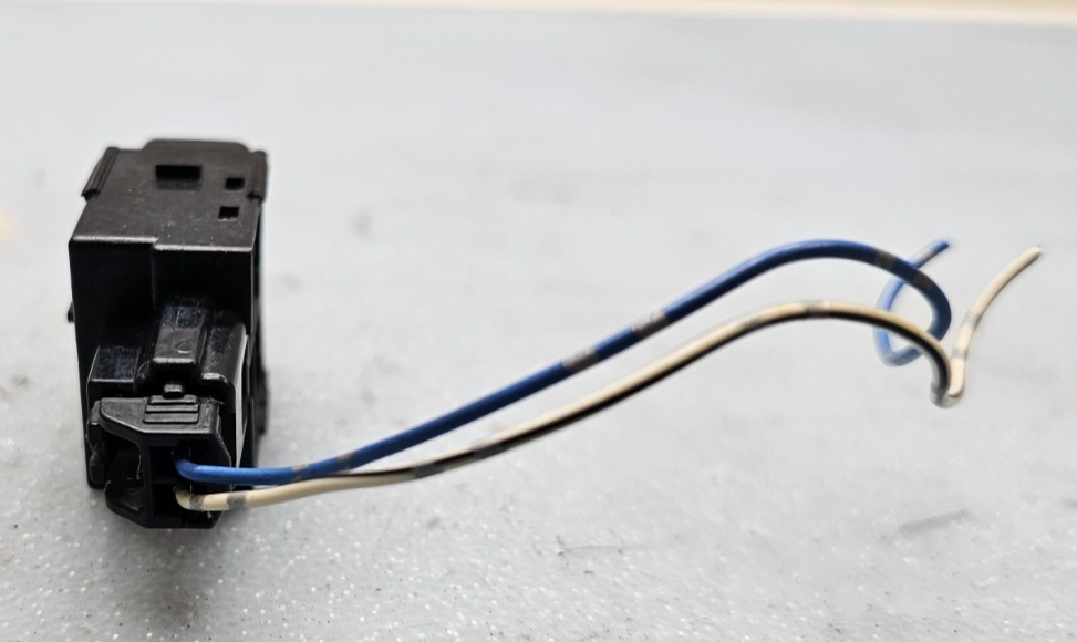 🔥2000-2004 Toyota Avalon Trunk Release Popper Control Switch OEM B28