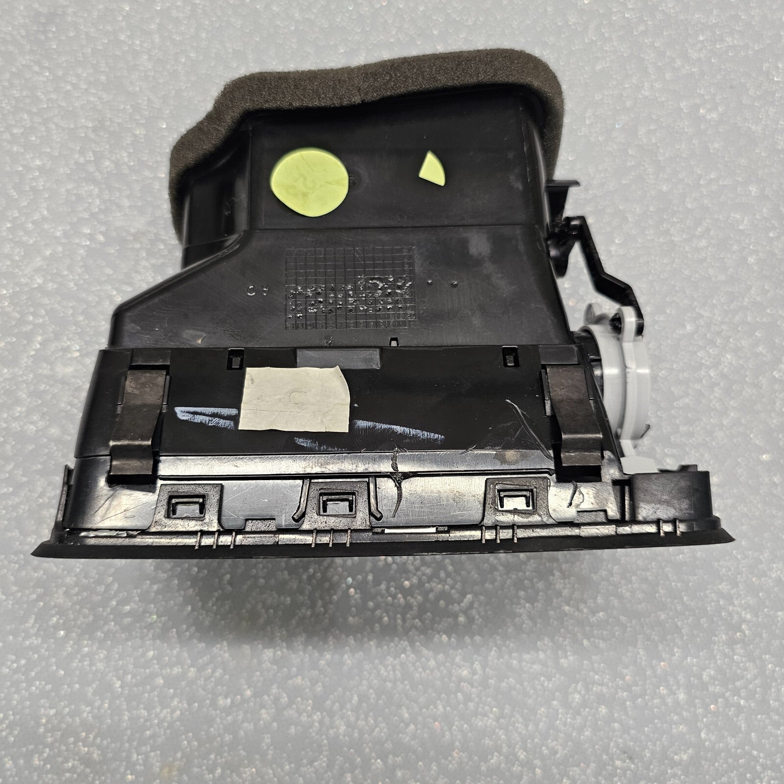 🔥11-18 VW Volkswagen Jetta Right Passenger Center Dash AC Air Vent Heater Trim