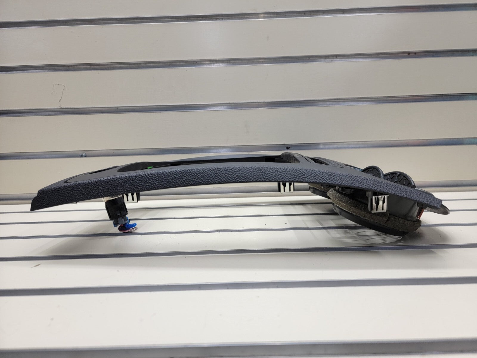 🔥2006-2011 Chevrolet HHR Center Dash Radio Trim w Vents B37 black